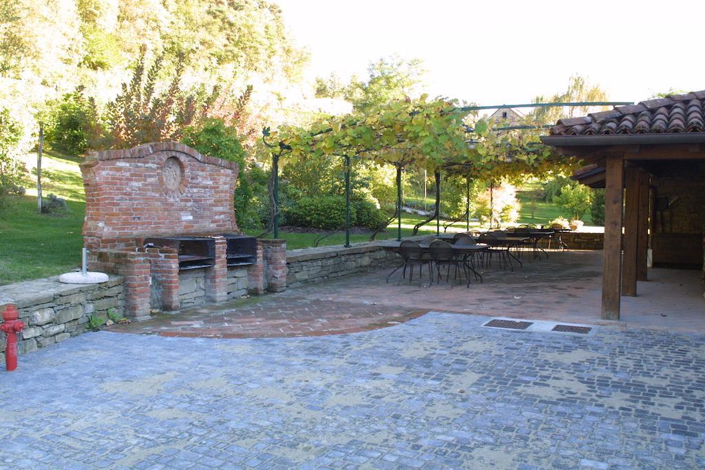 Castel Martino Villa Cortemilia Exterior foto