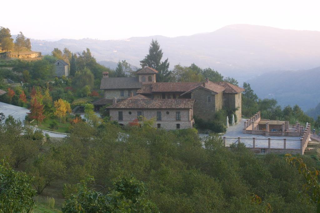 Castel Martino Villa Cortemilia Exterior foto
