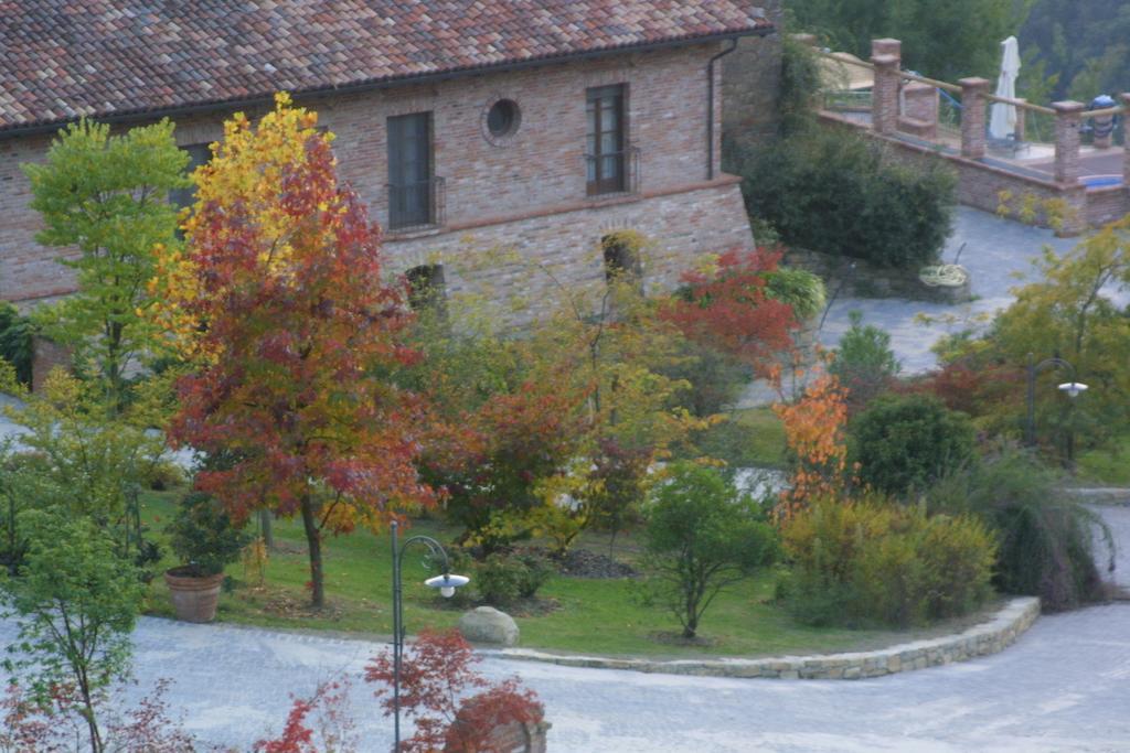 Castel Martino Villa Cortemilia Exterior foto